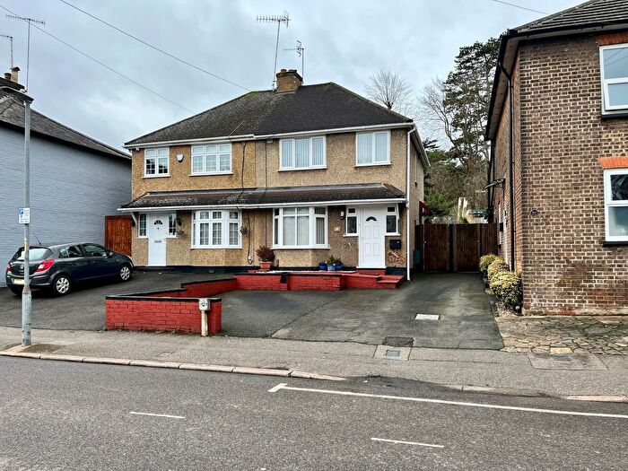 3 Bedroom Semi-detached House For Sale In Cotterells, Hemel Hempstead, Hertfordshire, HP1