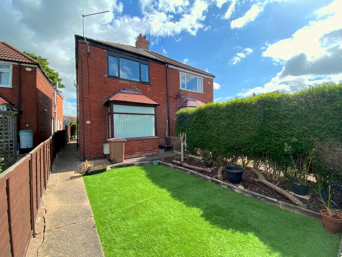 2 Bedroom Semi-Detached House To Rent In Station Road, Preston, HU12