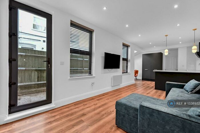 1 Bedroom Flat To Rent In Lea Bridge Road, London, E10