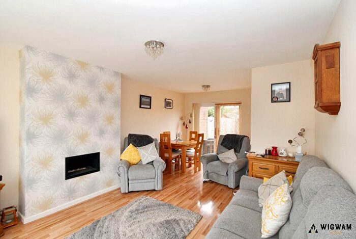 3 Bedroom Terraced House For Sale In Standage Road, Thorngumbald, HU12