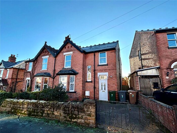 4 Bedroom Semi-Detached House For Sale In Orlando Drive, Carlton, Nottingham, Nottinghamshire, NG4