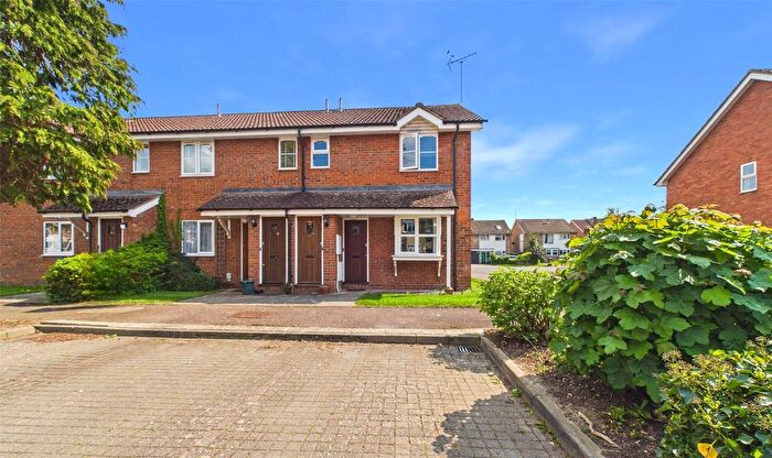 1 Bedroom Flat For Sale In Anxey Way, Haddenham, Aylesbury, Buckinghamshire, HP17