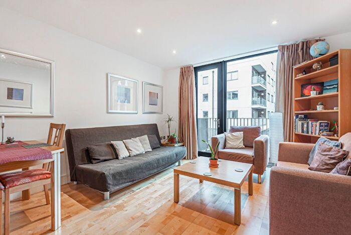 1 Bedroom Flat To Rent In City Walk, London, SE1