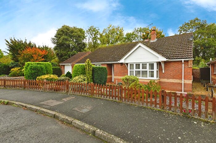 3 Bedroom Detached Bungalow For Sale In Greenwich Close, Downham Market, PE38