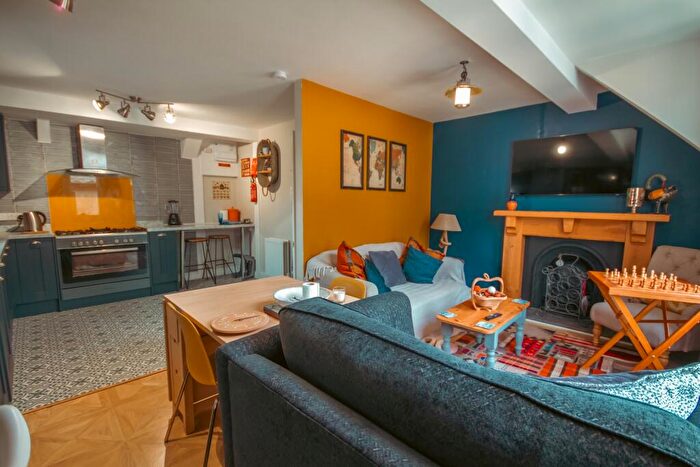 2 Bedroom Apartment For Sale In Somerset Court, Fore Street, Fowey, Cornwall, PL23