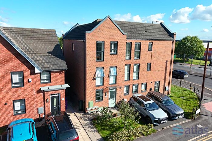 3 Bedroom Semi-Detached House For Sale In Cartwrights Farm Road, Speke, L24