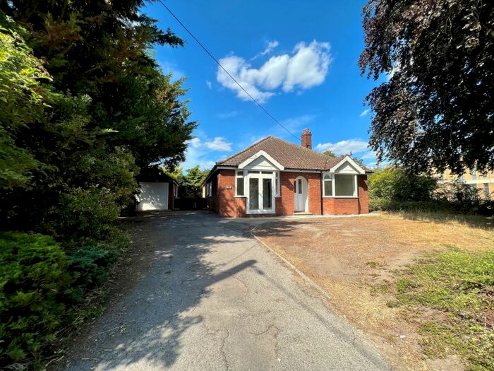 4 Bedroom Detached Bungalow To Rent In Kingsway, Mildenhall, Bury St. Edmunds, IP28