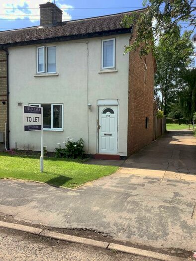 2 Bedroom Semi-Detached House To Rent In Queens Road, Spalding, PE11