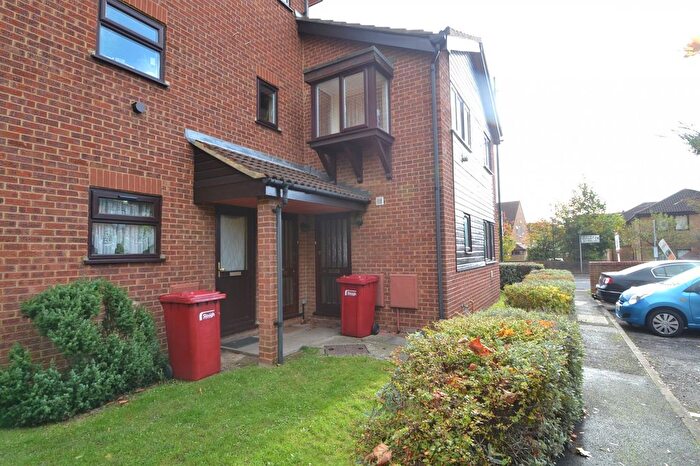 Studio To Rent In Mountbatten Close, Slough, Berkshire, SL1
