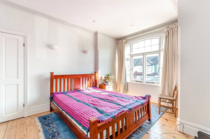 3 Bedroom Maisonette To Rent In Durnsford Road, Wimbledon Park, London, SW19