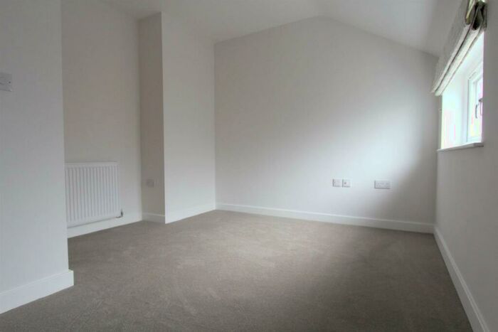 2 Bedroom Apartment To Rent In Church Lane, Downend, Bristol, BS16