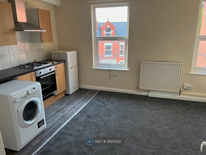 1 Bedroom Flat To Rent In Colwick Road, Nottingham, NG2