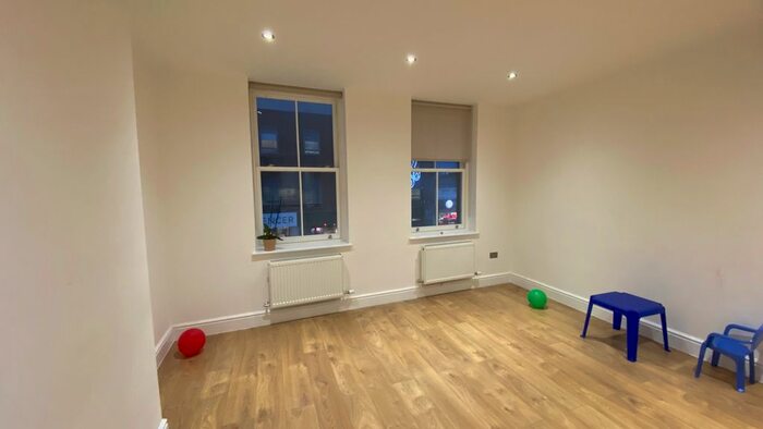 2 Bedroom Flat To Rent In Eltham High Street, Eltham, SE9