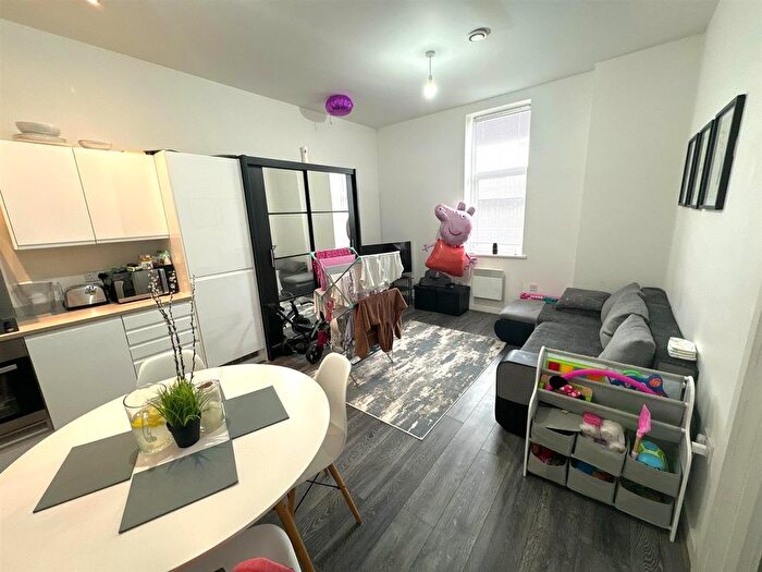 2 Bedroom Flat To Rent In Vicarage Farm Road, Peterborough, PE1