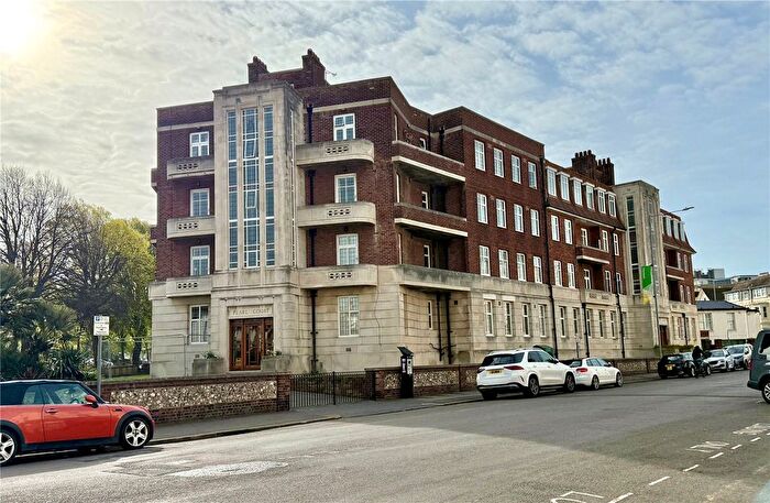 3 Bedroom Flat For Sale In Cornfield Terrace, Eastbourne, East Sussex, BN21