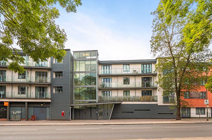 2 Bedroom Flat For Sale In Beckenham Road, Beckenham, BR3