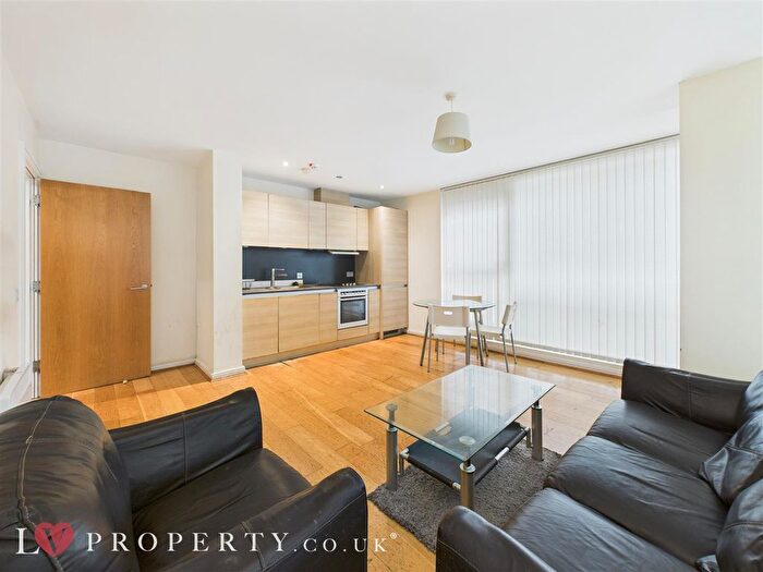 2 Bedroom Flat To Rent In Worcester Street, Birmingham, B2