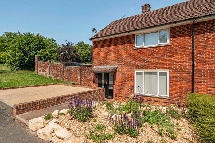 3 Bedroom Semi Detached House For Sale In Fromond Road, Winchester, SO22