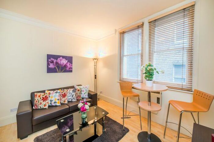 1 Bedroom Flat To Rent In White Horse Street, London, W1J