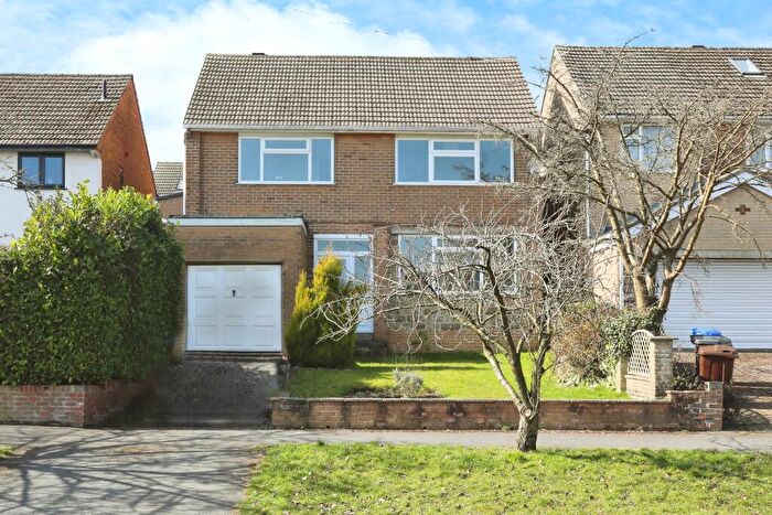 4 Bedroom Detached House For Sale In Moorcroft Road, Sheffield, South Yorkshire, S10