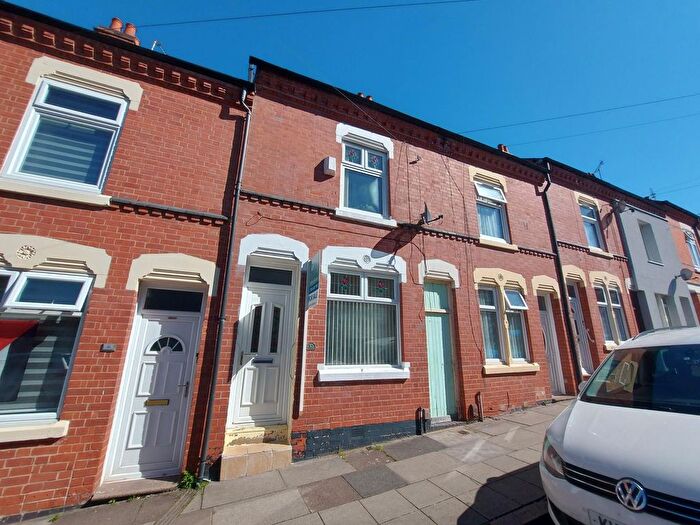 3 Bedroom Terraced House For Sale In Dale Street, Leicester, LE2