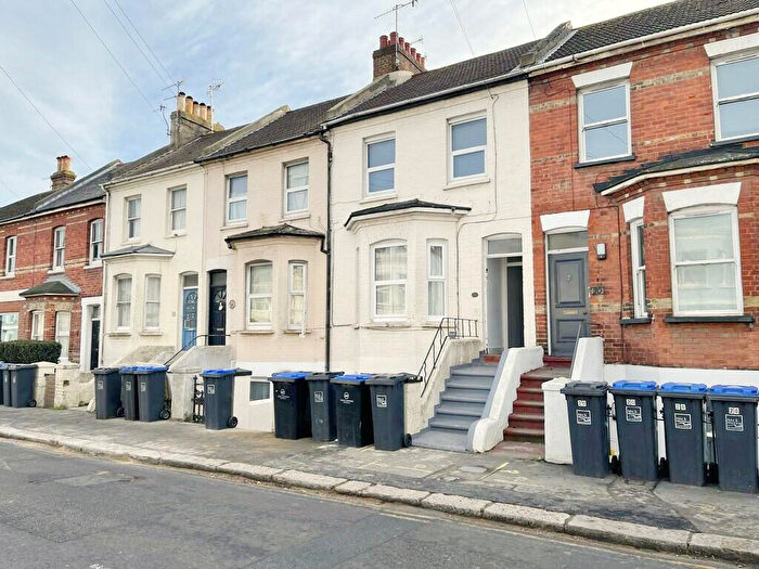 1 Bedroom Flat To Rent In Newland Road, Worthing, BN11