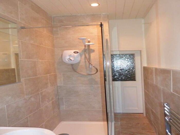 1 Bedroom Flat To Rent In Albion Place, Leith, Edinburgh, EH7