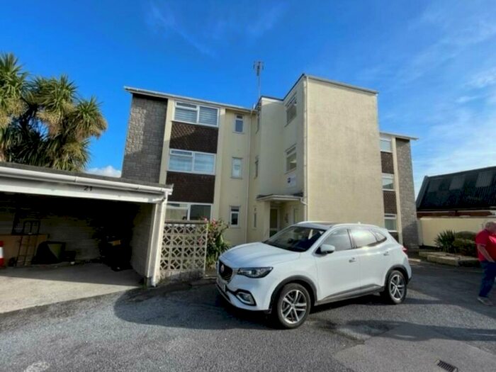 2 Bedroom Flat To Rent In Devonshire Court, Moorland Road, Weston-super-Mare, BS23