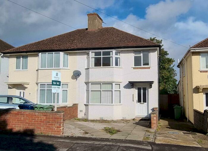 3 Bedroom House To Rent In Bartholomew Road, OX4
