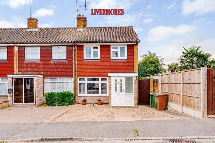 3 Bedroom End Of Terrace House For Sale In Stour Road, Crayford, DA1