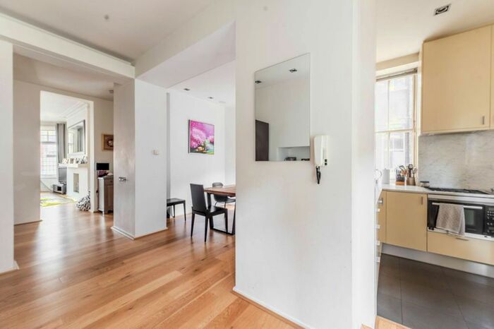 3 Bedroom Flat To Rent In Iverna Gardens, Kensington, London, W8