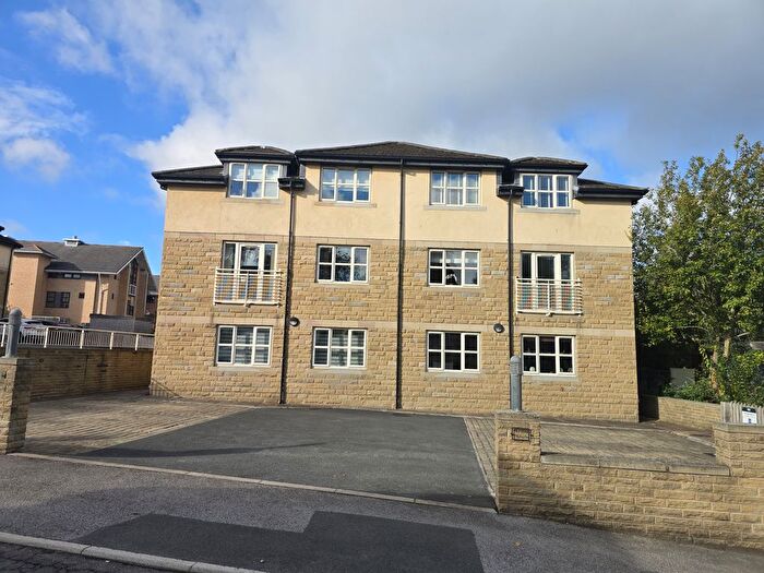 2 Bedroom Flat For Sale In The Grange, Beever Lane, Barnsley, South Yorkshire, S75