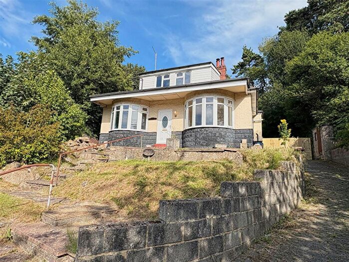 3 Bedroom Flat To Rent In Sedlescombe Road North, St. Leonards-On-Sea, TN37