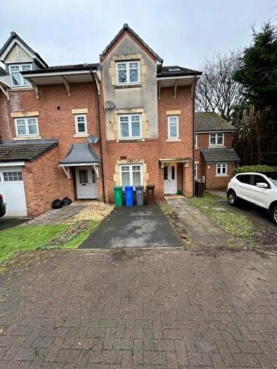 4 Bedroom Town House To Rent In Cinnamon Close, Northenden, M22