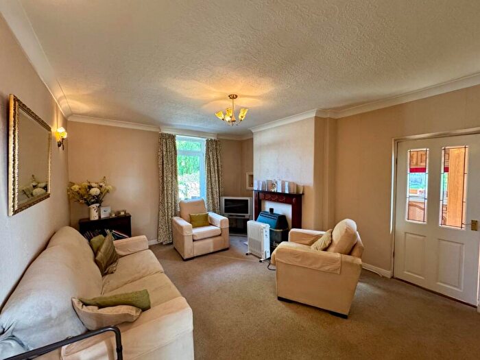 3 Bedroom End Of Terrace House For Sale In Green Terrace, Worsthorne-With-Hurstwood, BB10