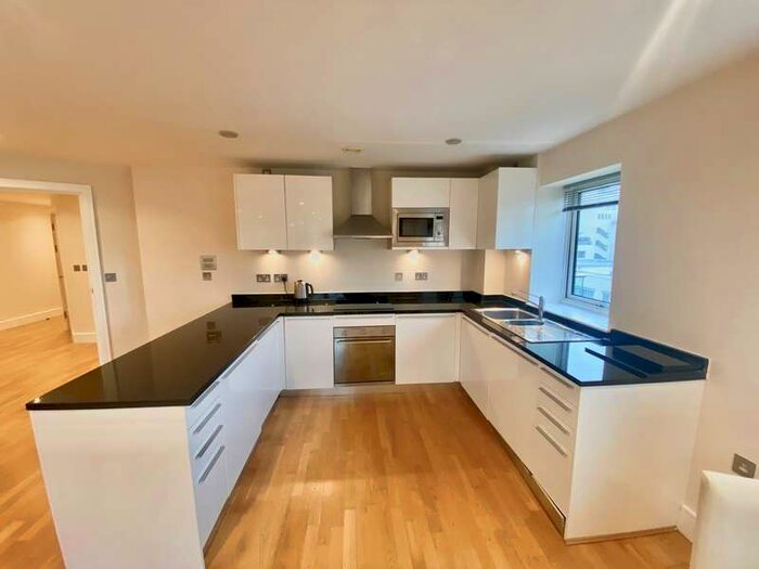 2 Bedroom Apartment To Rent In Hayes Road, Hayes Point, Sully, CF64