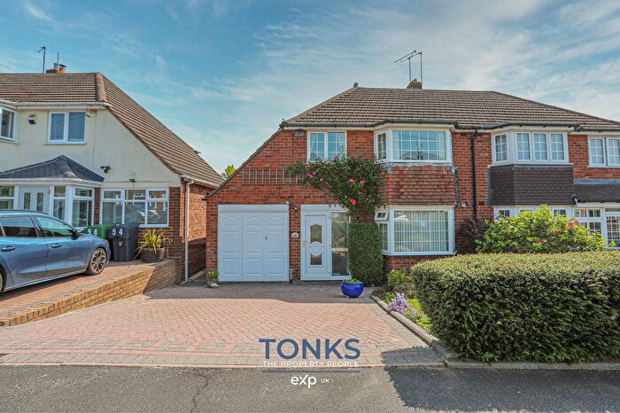 3 Bedroom Semi-Detached House For Sale In Leasowe Road, Rednal, Birmingham, B45