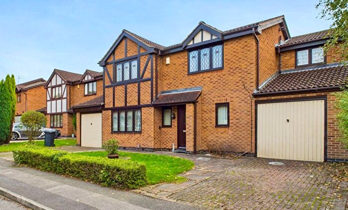 3 Bedroom Detached House For Sale In Ellington Road, Arnold, Nottingham, NG5