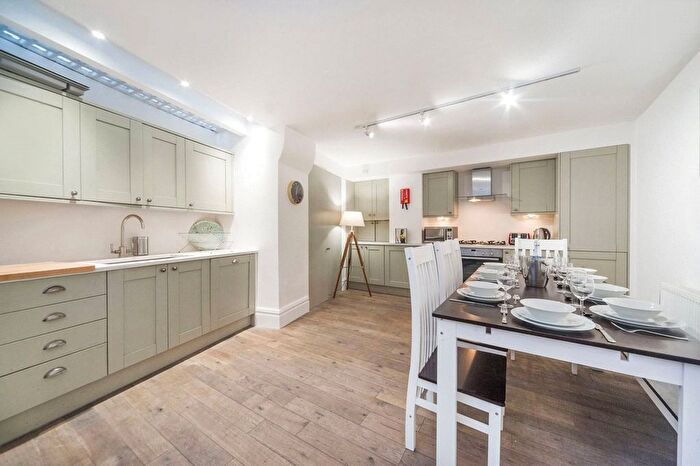4 Bedroom Detached House For Sale In Hanway Street, Fitzrovia, London, W1T