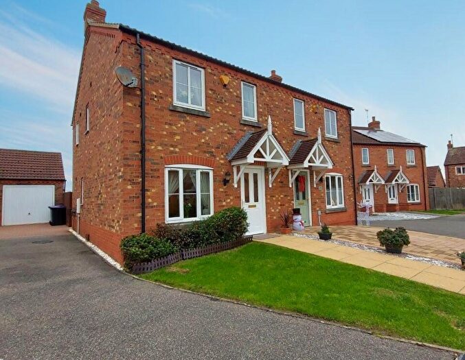 3 Bedroom Semi-Detached House For Sale In Churchfields Road, Folkingham, Sleaford, NG34