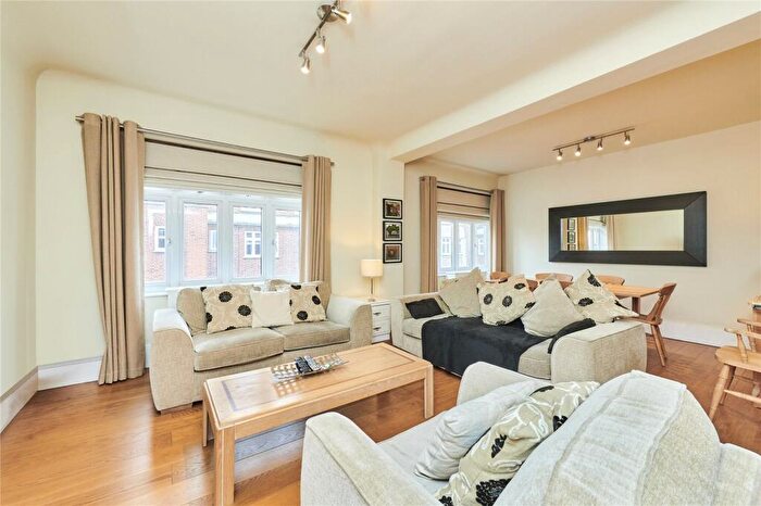 3 Bedroom Flat For Sale In Grove Hall Court, Hall Road, NW8