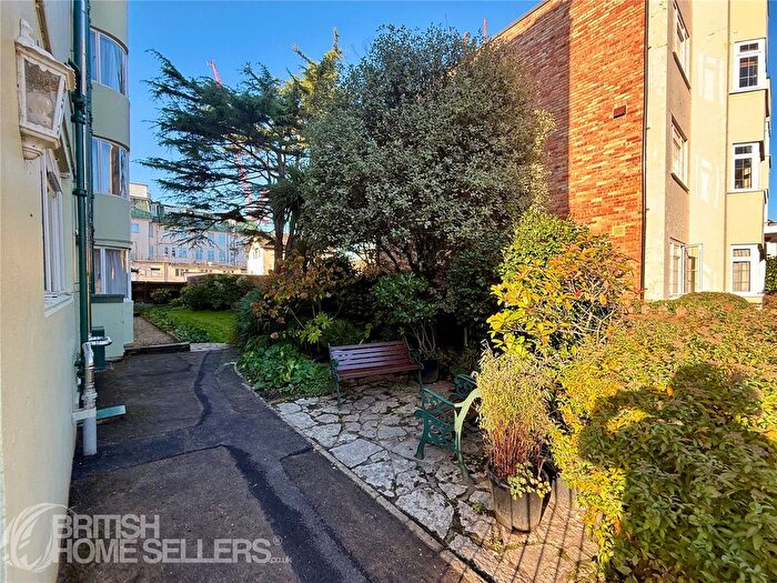 2 Bedroom Flat For Sale In Gervis Road, Bournemouth, Dorset, BH1