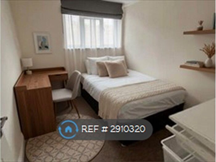 6 Bedroom Flat To Rent In Bond St, Bristol, BS1