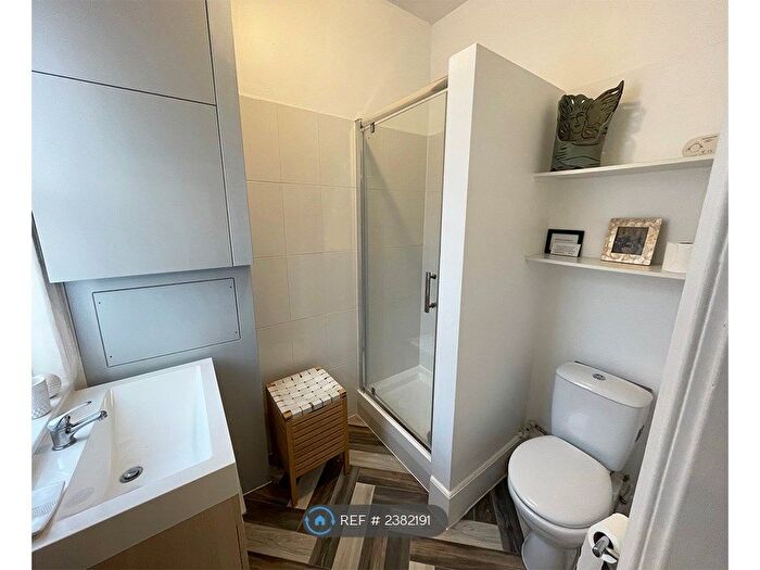 1 Bedroom Flat To Rent In Muswell Hill Road, London, N10