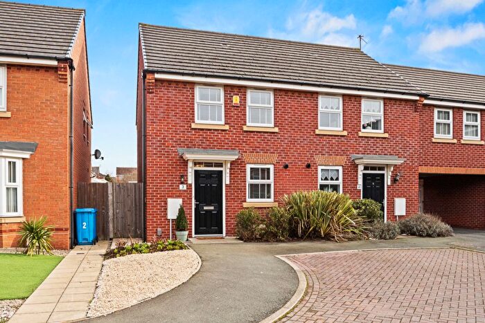 2 Bedroom Terraced House For Sale In Mainsail Close, Liverpool, L3