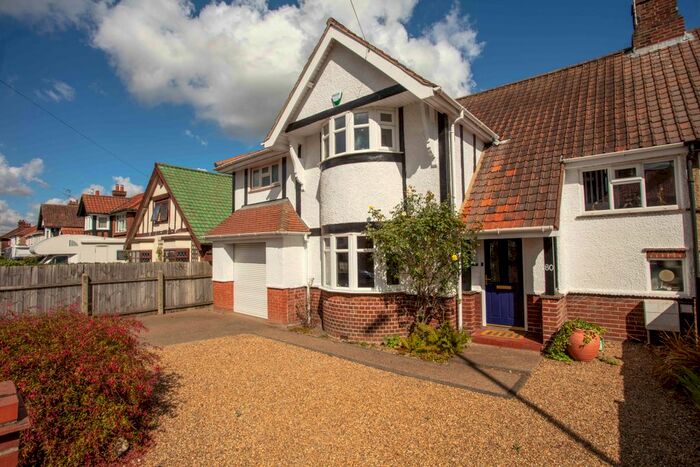 4 Bedroom Semi-Detached House To Rent In Harvey Lane, Thorpe St. Andrew, Norwich, NR7
