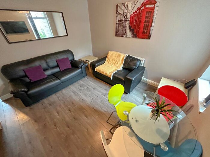 4 Bedroom Terraced House To Rent In Langton Road, L15