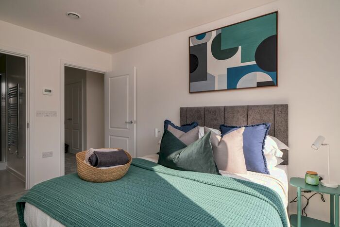 1 Bedroom Flat To Rent In Whippendell Road, Watford, WD18