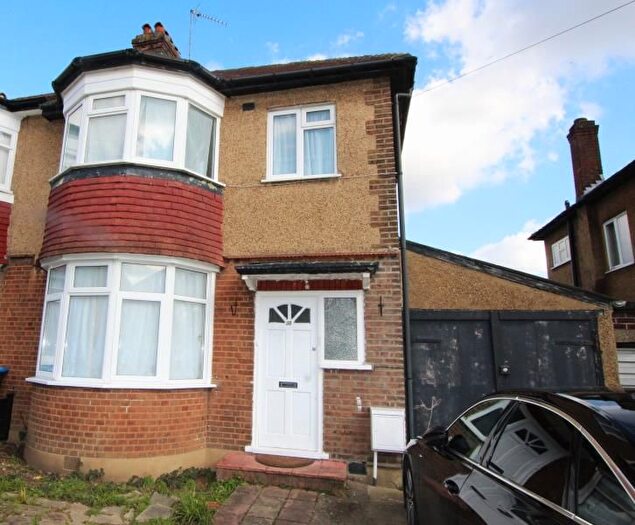 3 Bedroom Flat To Rent In College Road, Wembley, HA9