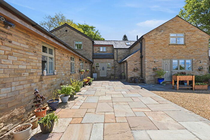 4 Bedroom Terraced House To Rent In The Old Stables, Jackson Lane, Bollington, SK10